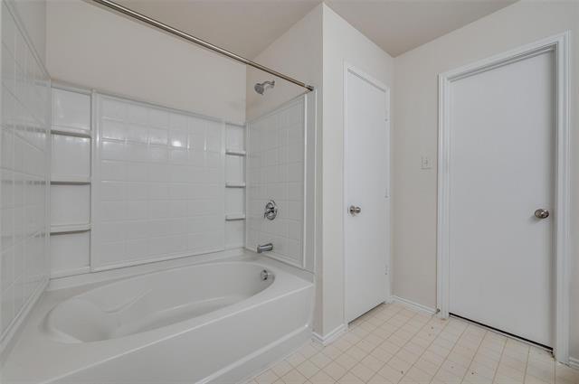 Building Photo - 13279 Cleburne Dr