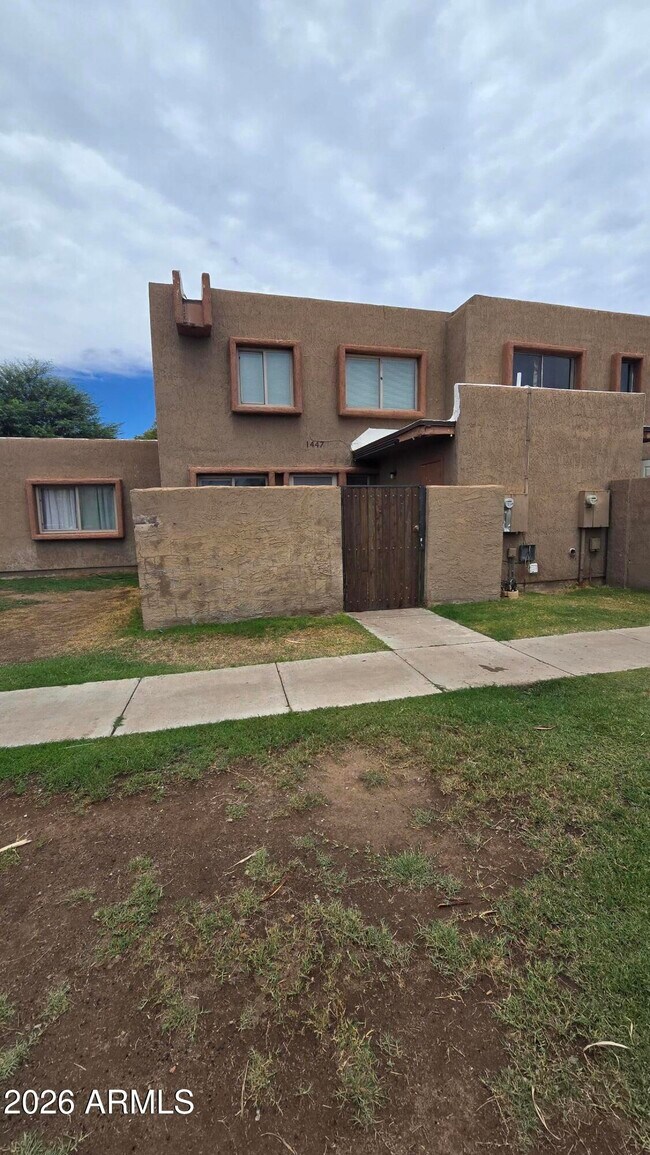 Building Photo - 1447 N 53rd Dr