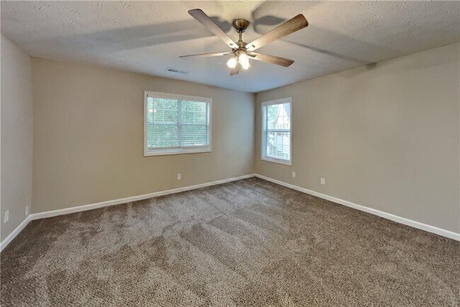 Building Photo - 3468 Erin Glen NW