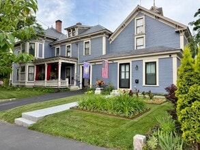 Building Photo - Private and Stylish One-Bedroom, Available...