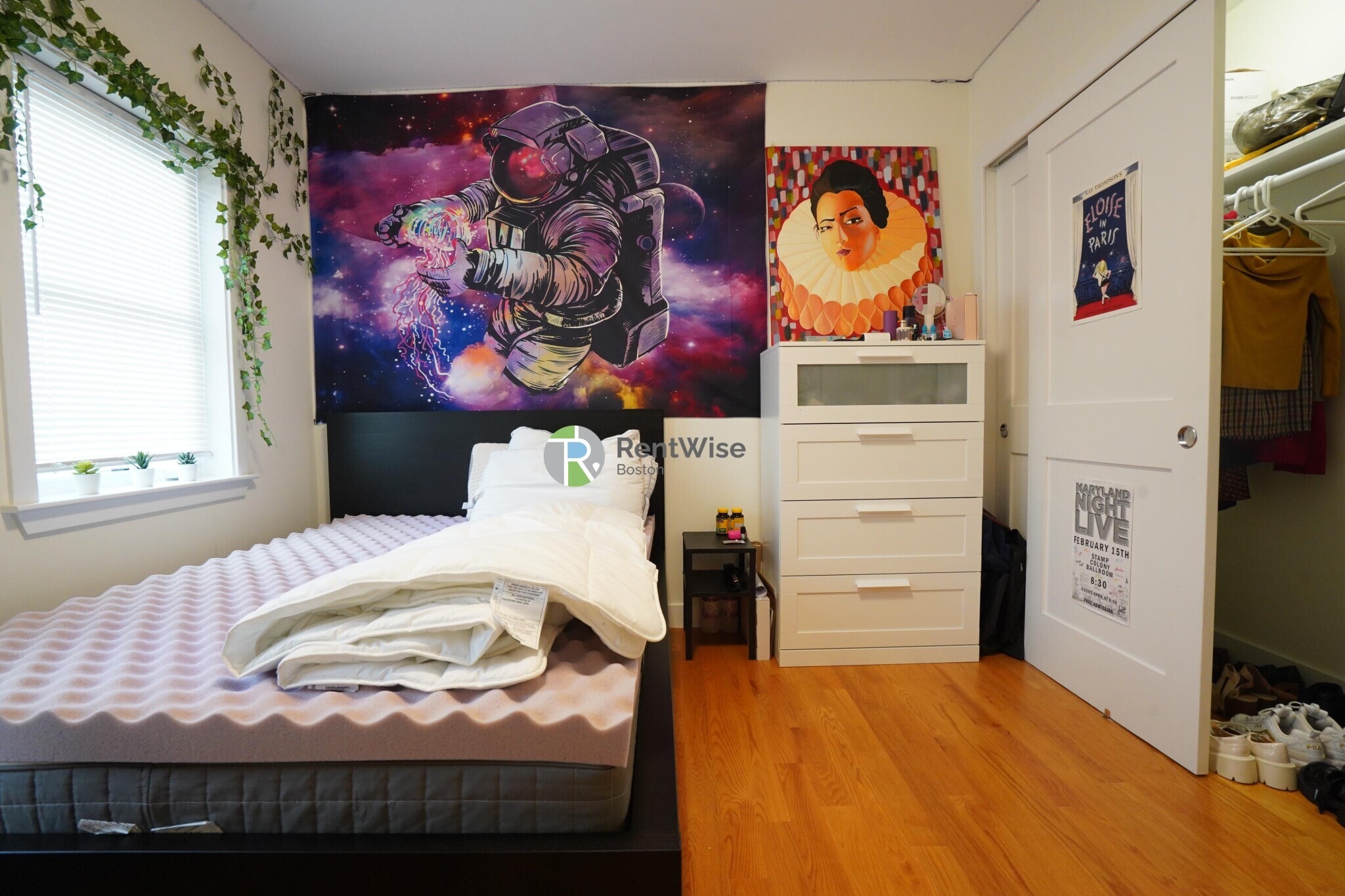 Building Photo - 15 Kelley Ct