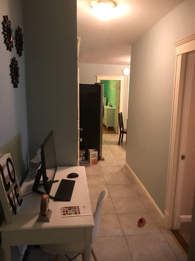 Building Photo - 84 Endicott St