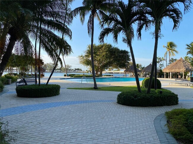 Building Photo - 2451 Brickell Ave