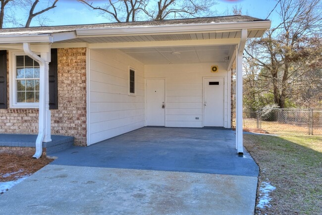 Building Photo - 1709 Forest Creek Ct