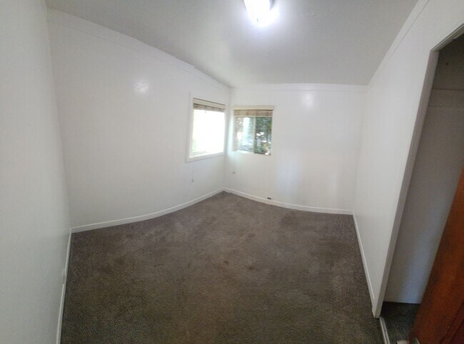 Building Photo - 1941 Abbott St