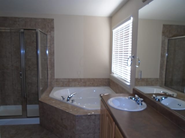 Building Photo - 147 S 45th Ave