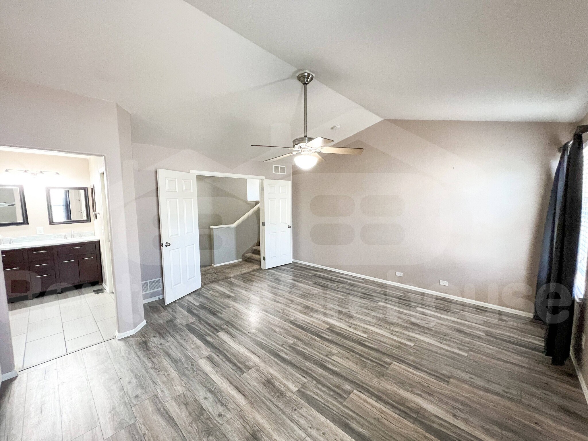 Building Photo - 3903 S Perth St