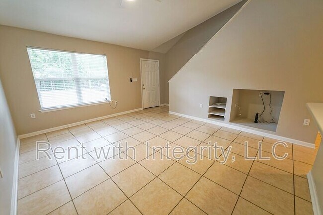 Building Photo - 241 Dixie Dr