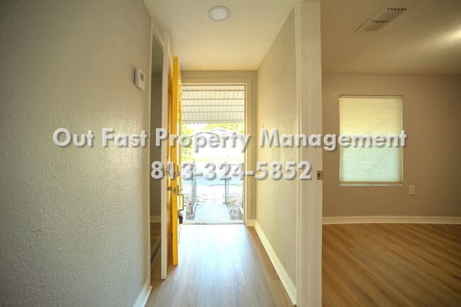 Building Photo - 4811 N 30th St