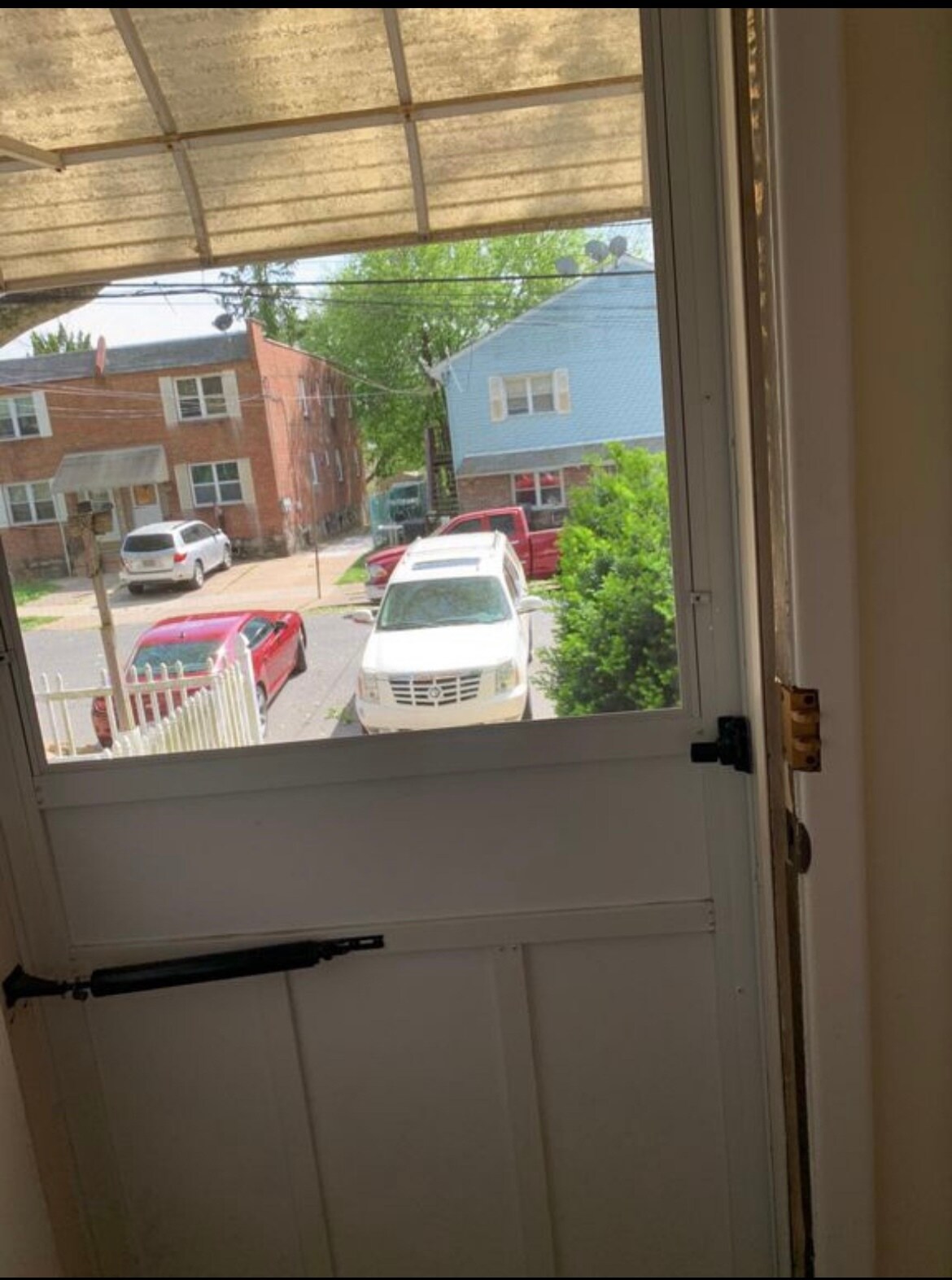 Building Photo - 205 Robbins St