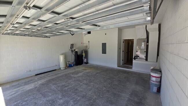 Building Photo - 2966 Pomello Ave SW