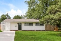 Building Photo - 3230 Vanderberg Ave