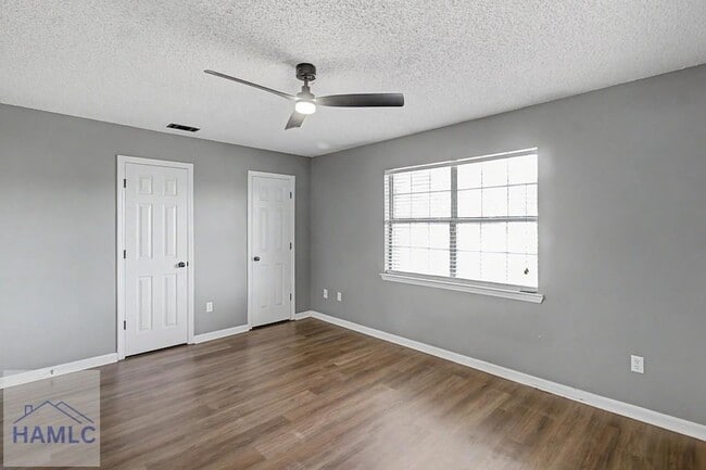 Building Photo - 291 Sabreena Cir