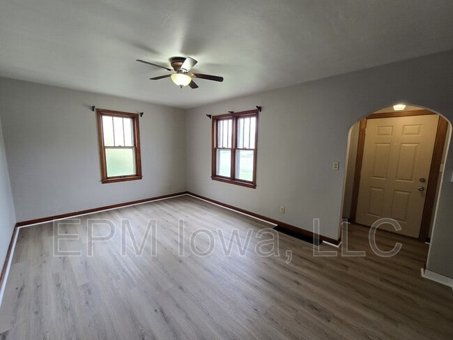 Building Photo - 1812 Logan Ave