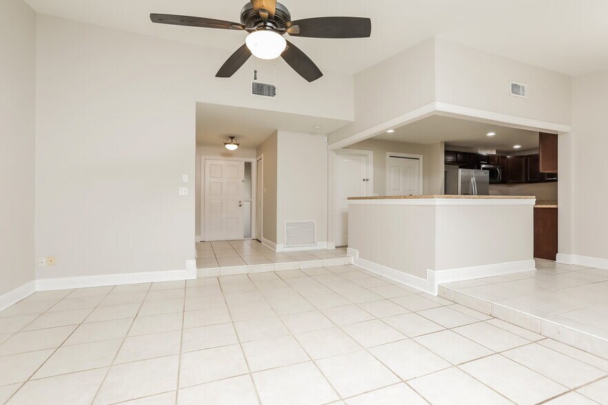 Building Photo - 612 Heather Brite Cir