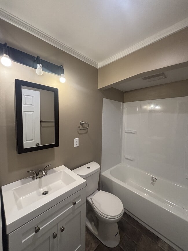 Building Photo - 19681 Rogge St