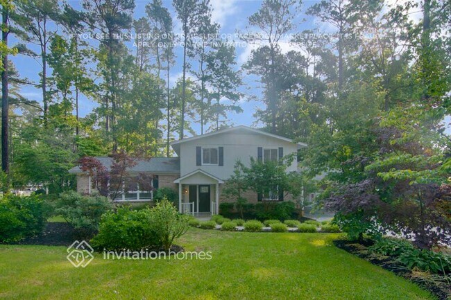 Primary Photo - 101 Lyme Ct