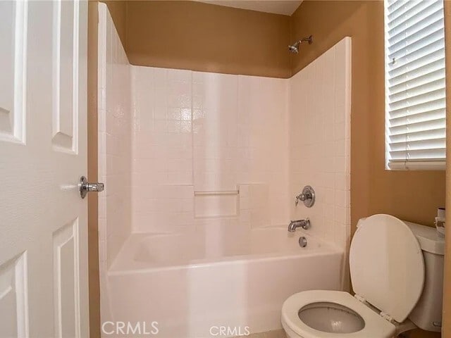 Building Photo - 14571 Longwood Ave