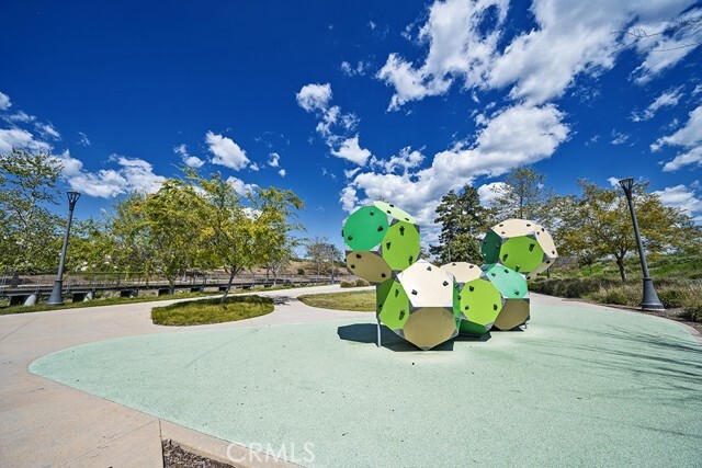 Building Photo - 227 Stellar