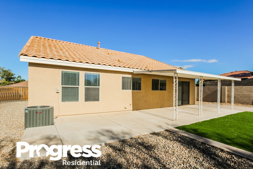 Building Photo - 10609 W Via Del Sol