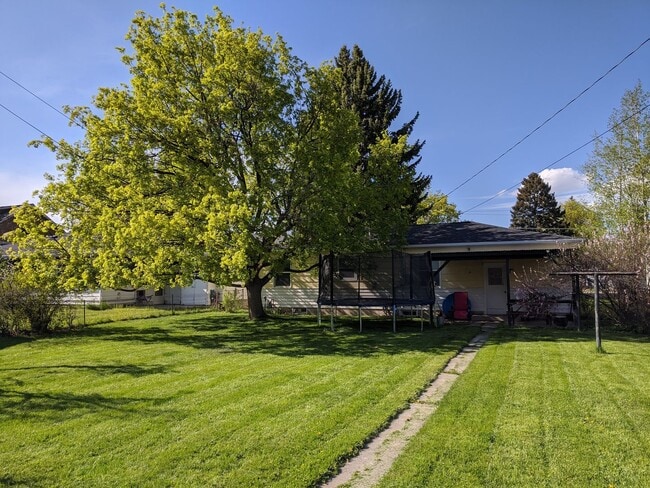Primary Photo - Beautiful home -- near UM, schools, parks
