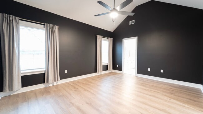 Building Photo - Move-In Special! Free January Rent — Stunning Like-New 4-Bedroom Home Just Minutes from Fort Stewart