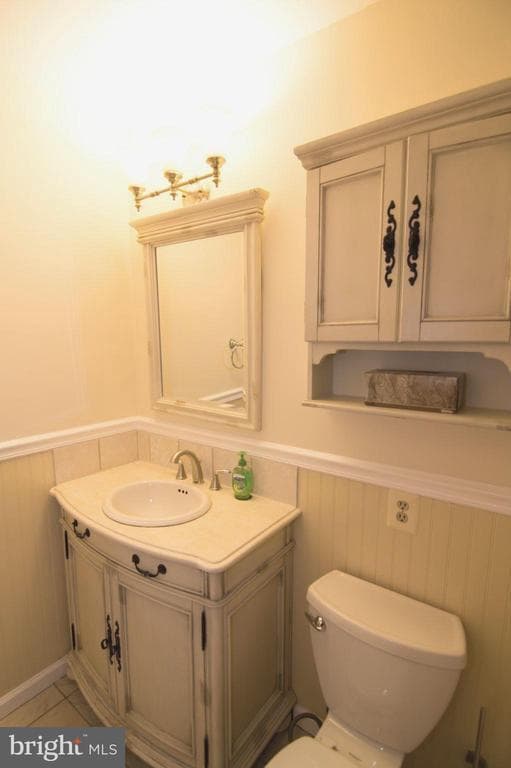 Building Photo - 222 Apple Blossom Ct