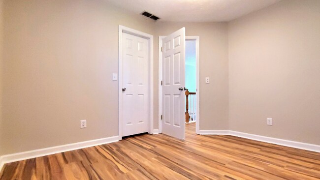 Building Photo - 25 Cherrystone Walk