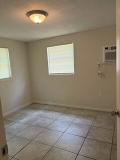 Primary Bedroom - 222 S Country Club Rd