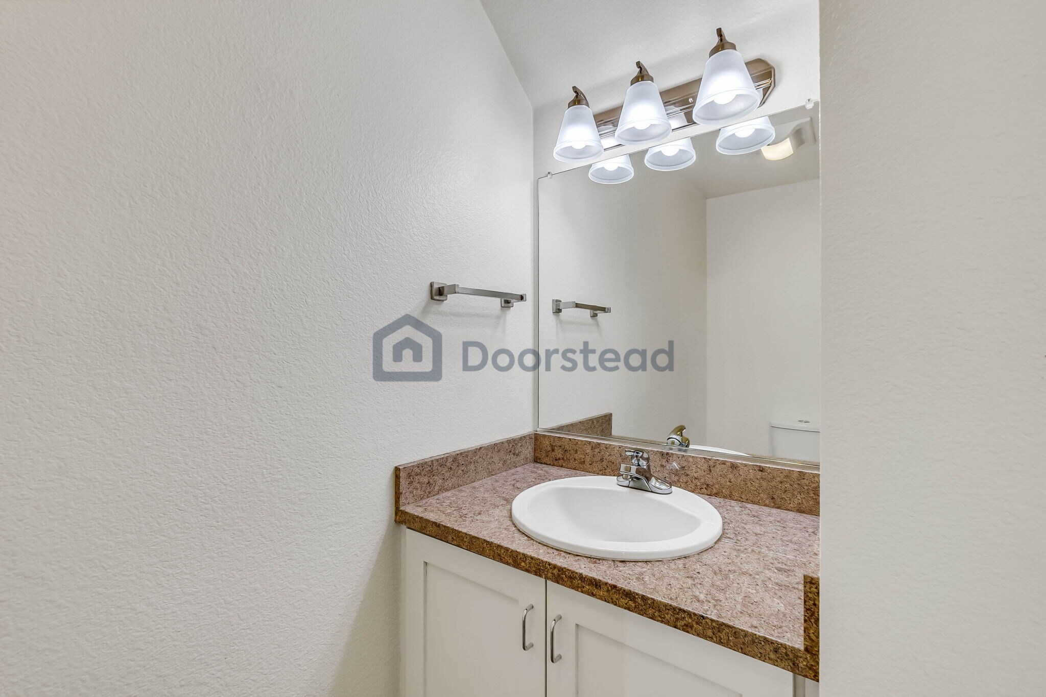 Building Photo - 1561 Brunswig Ln