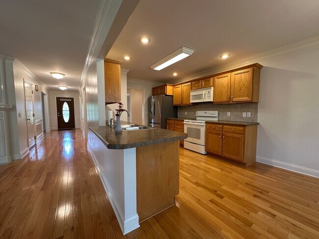 Building Photo - 3437 Bailey Ranch Rd