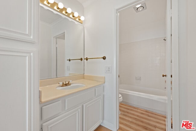 Building Photo - 26664 Seagull Way