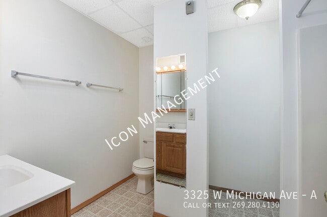 Building Photo - 3325 W Michigan Ave