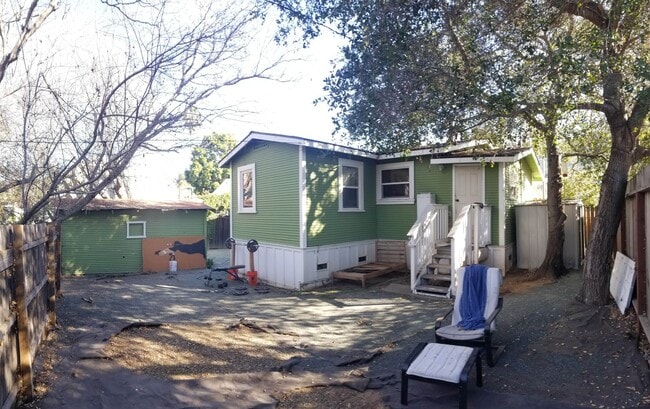 Building Photo - Jeffrey and Foothill Properties