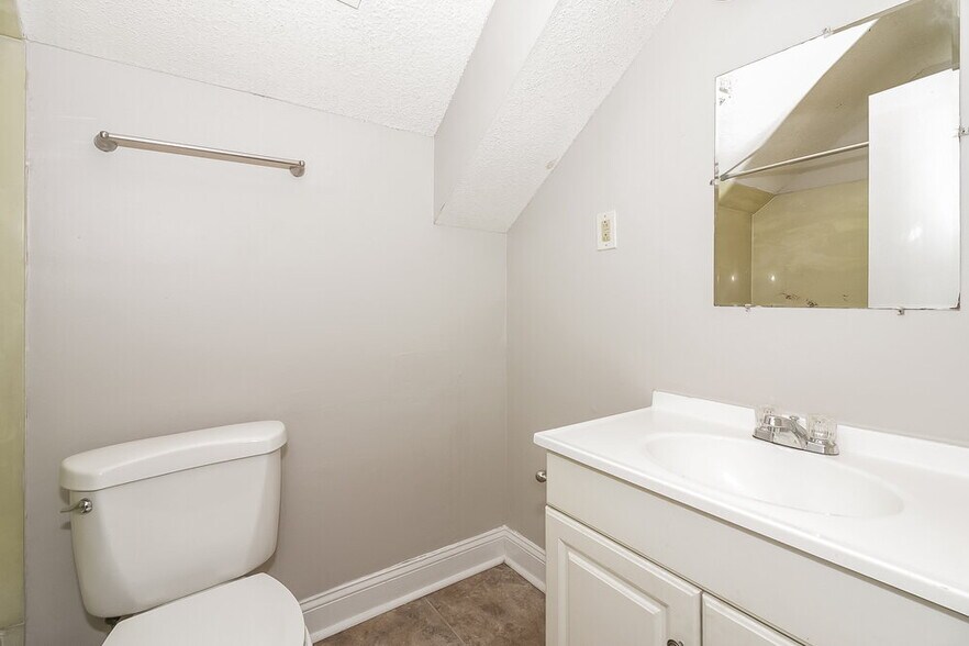 Building Photo - 8229 Valley Ridge Trail