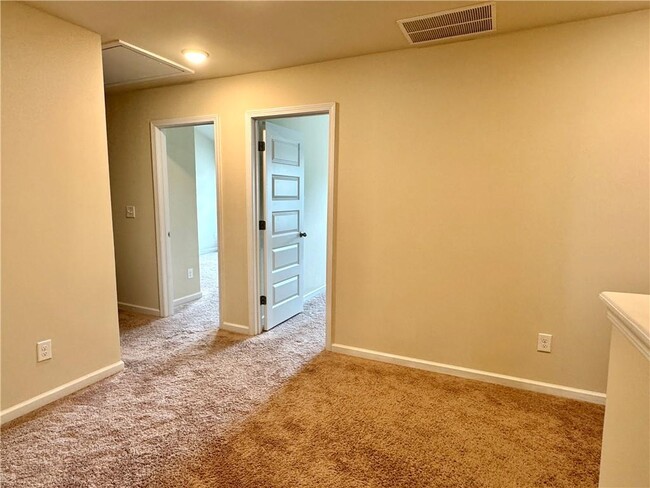 Building Photo - 2961 Township Glen Ln
