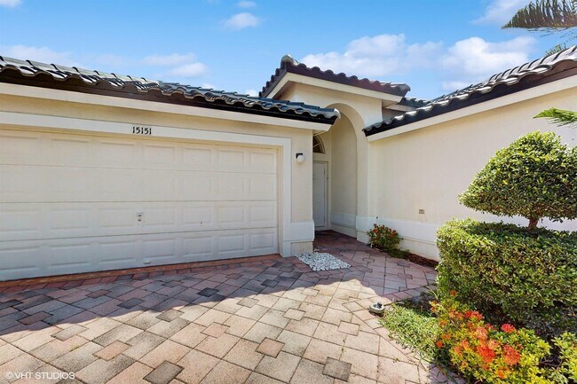 Building Photo - 15151 Banbury Ct