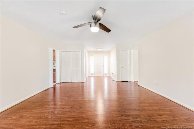 Building Photo - 6837 Woodmark Dr