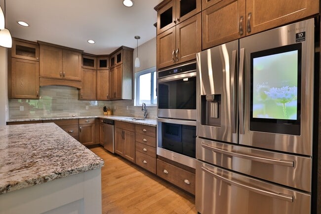 Building Photo - Gorgeous 3 Bedroom Home in Edwardsville