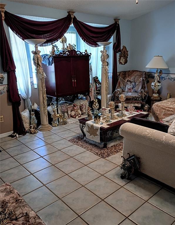 Building Photo - 564 W Central Ave