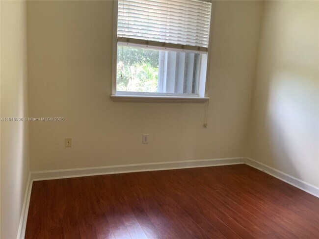 Building Photo - 10159 NW 43rd Terrace