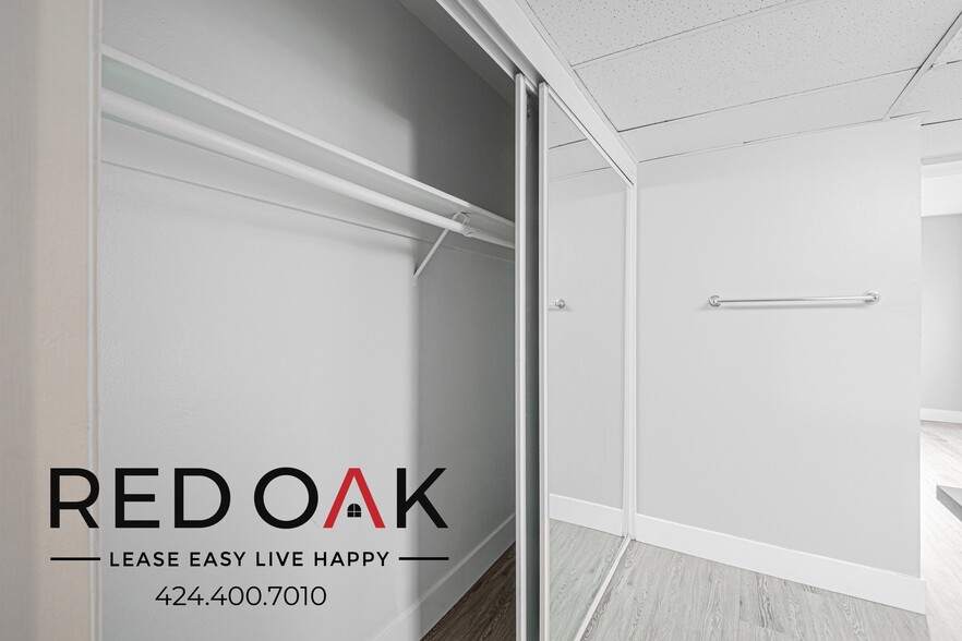 Building Photo - 6700 Franklin Pl