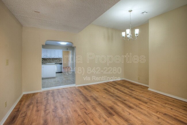 Building Photo - 230 E Zion St