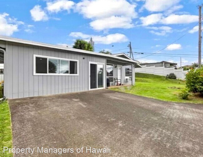 Building Photo - 3 br, 1.5 bath House - 1034 Palolo Place