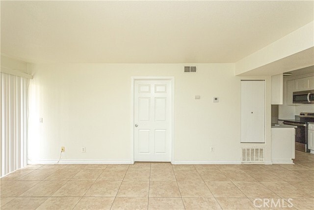 Building Photo - 1265 Kendall Dr