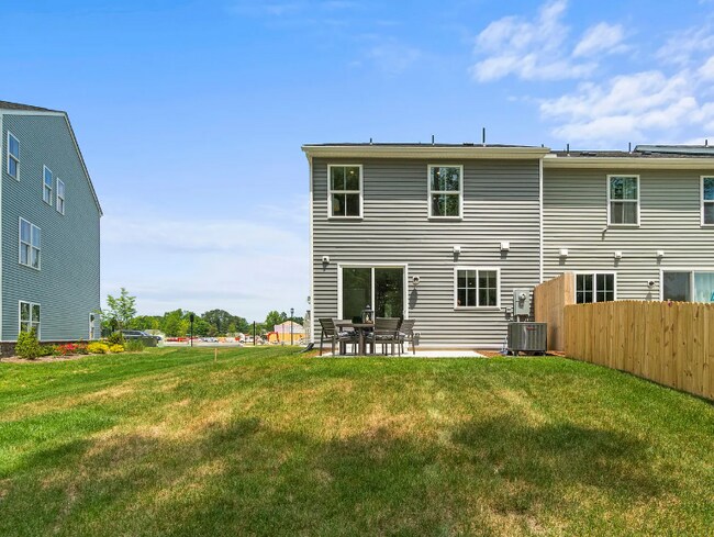 Building Photo - 321 Brae Hvn Dr