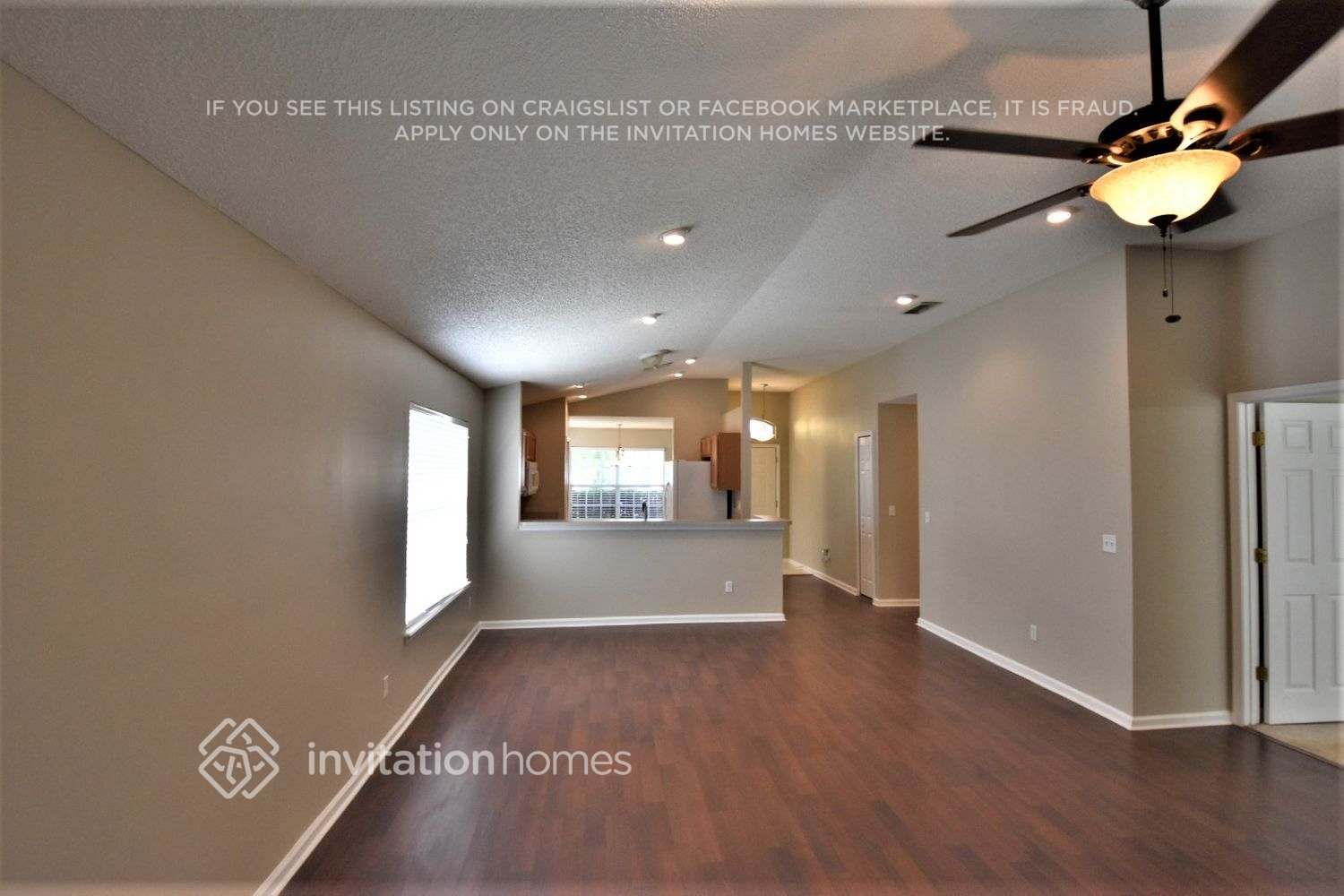 Building Photo - 316 Southlake Dr