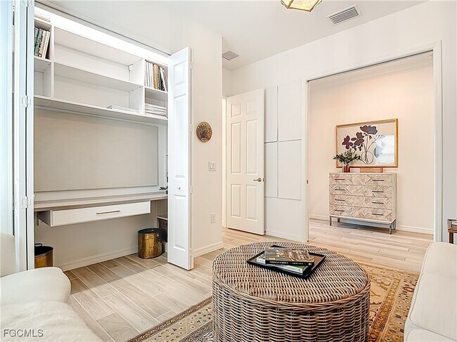 Building Photo - 15919 Leaning Pine Ln