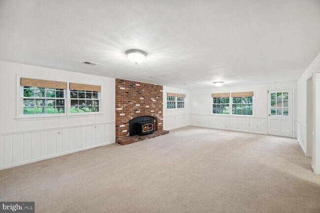 Building Photo - 6313 Stoneham Ln
