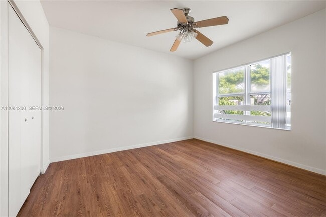 Building Photo - 1542 Drexel Ave